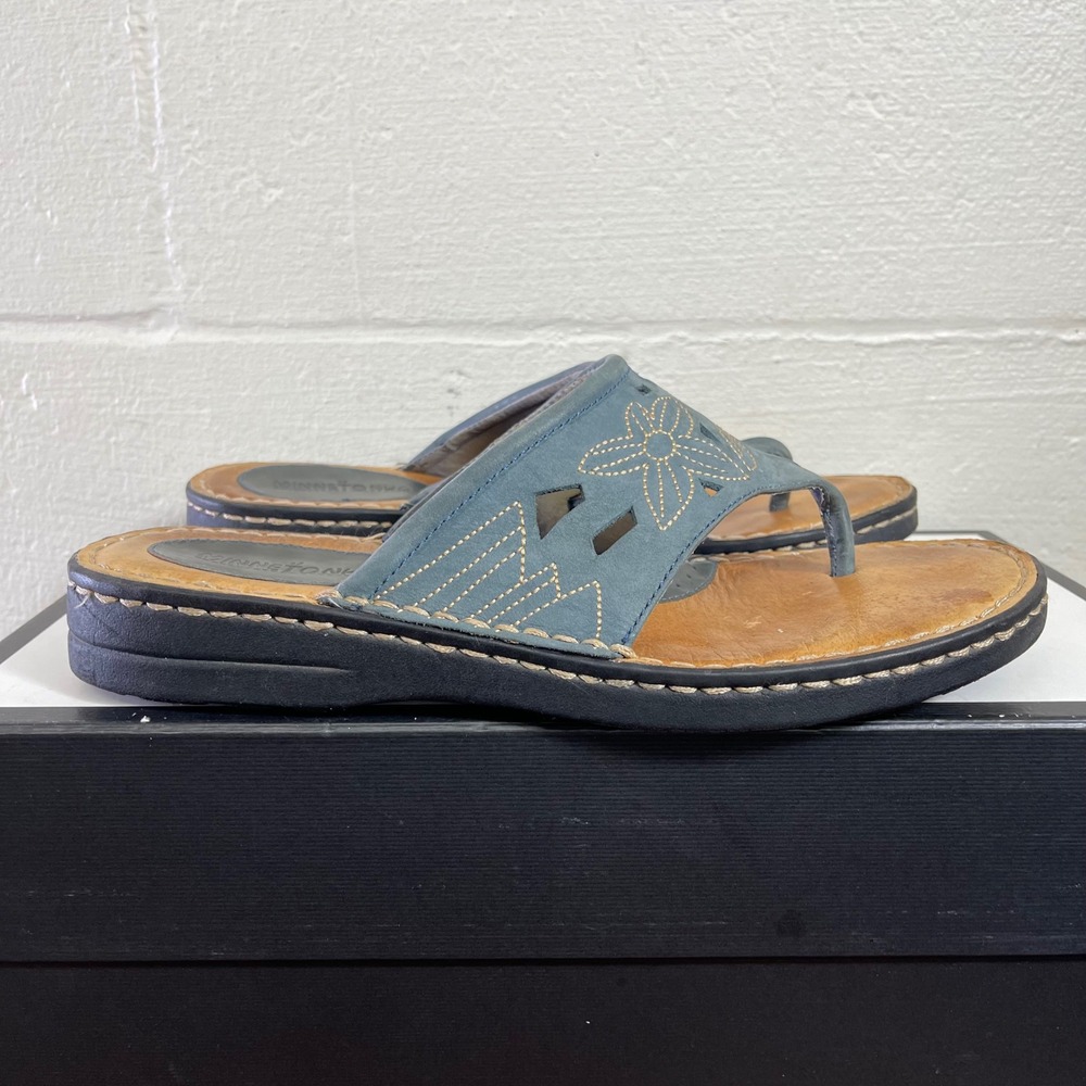 Minnetonka Light Blue Leather Sandals Cutout Floral Laser Slip On Womens 10 US